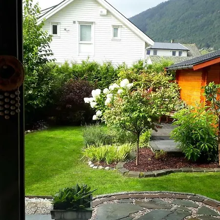 Beautiful House In Central Ferienhaus