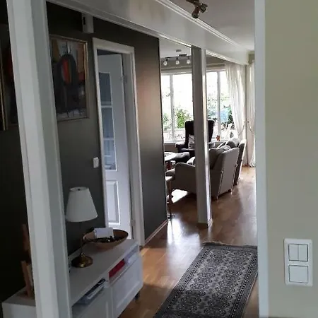Beautiful House In Central * Voss