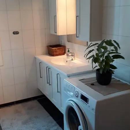 Beautiful House In Central 度假居